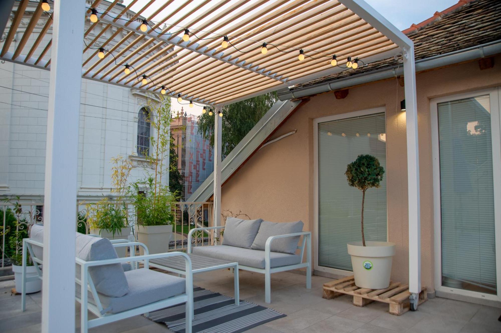 Apartman Centar Carloviţ Exterior foto