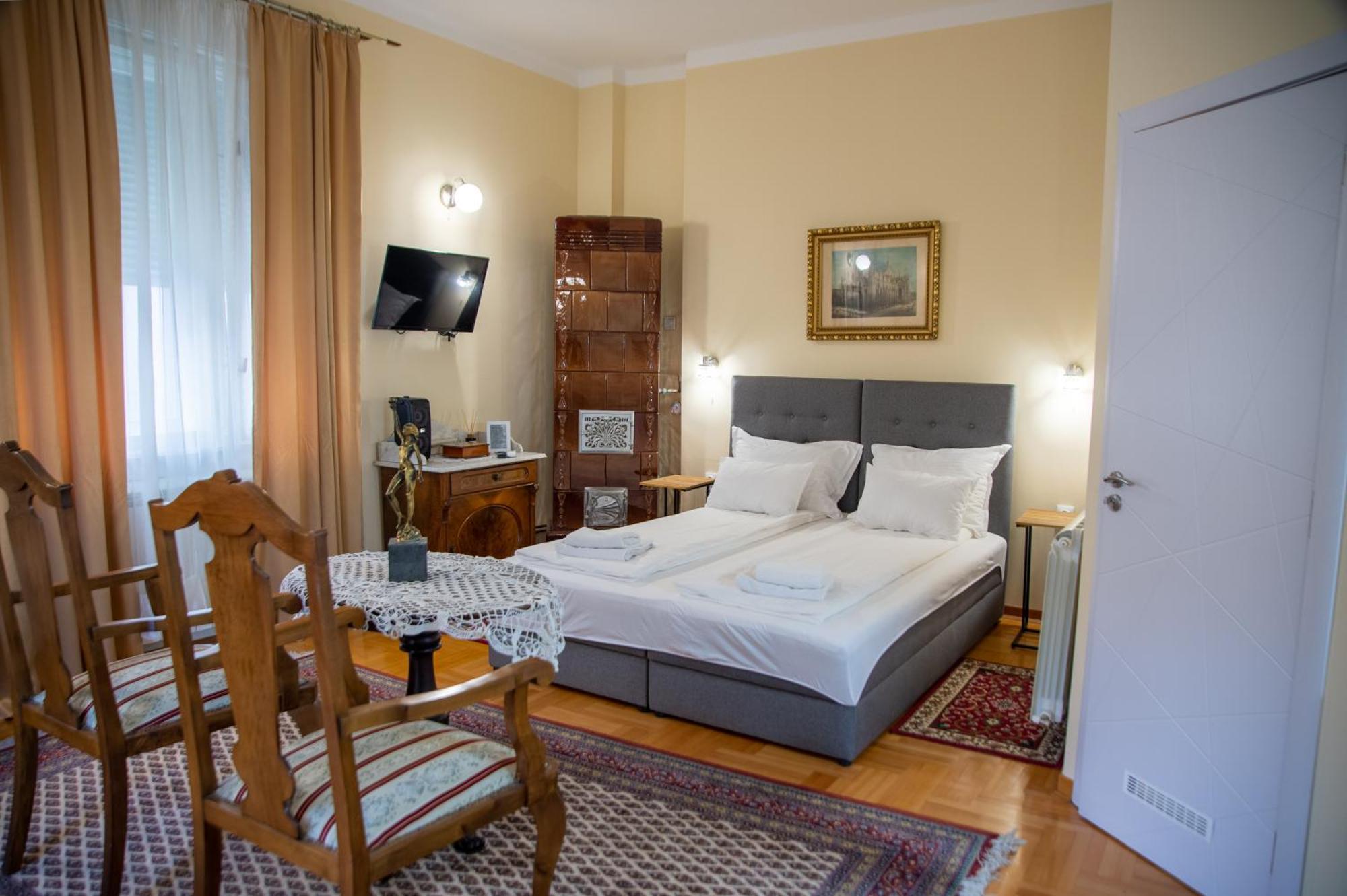 Apartman Centar Carloviţ Exterior foto