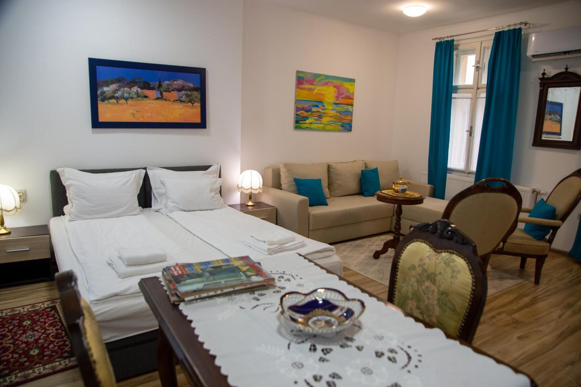 Apartman Centar Carloviţ Exterior foto