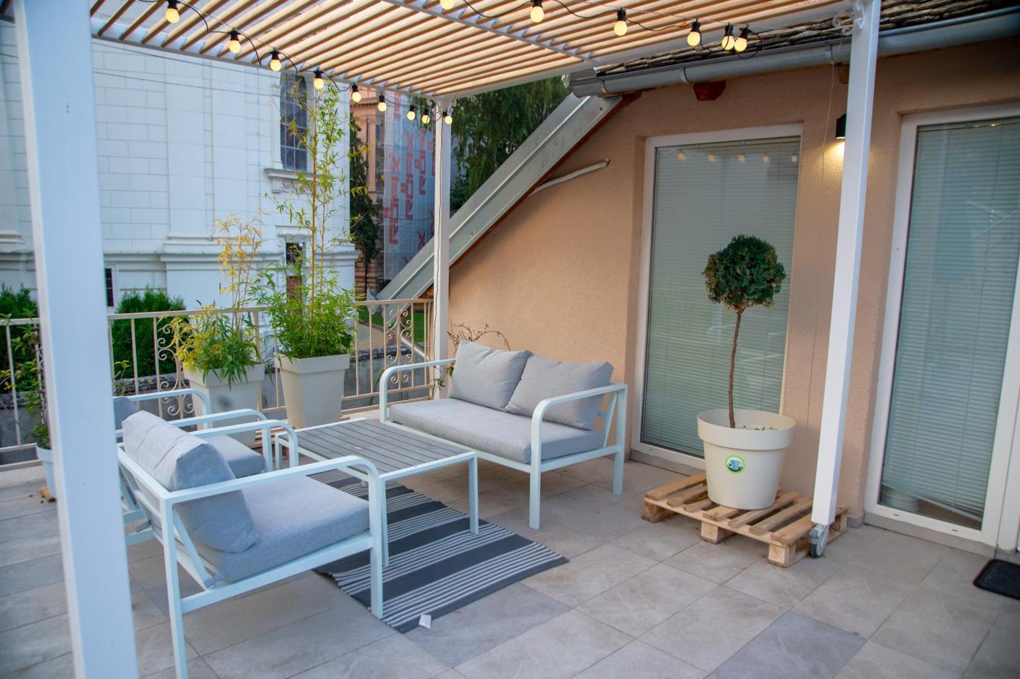 Apartman Centar Carloviţ Exterior foto